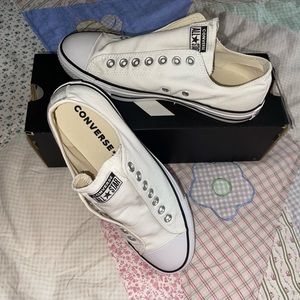 White Converse (NO LACE TYPE)